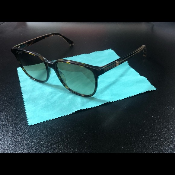 Gucci sunglasses - Picture 2 of 4